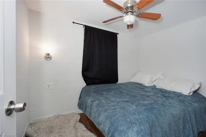 2147  Washington  AVE, Naples, FL 34112