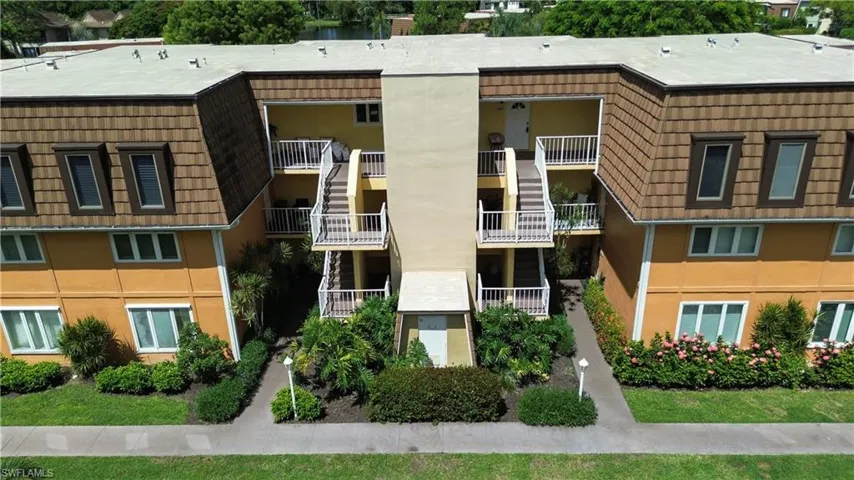 View of apartment building / complex