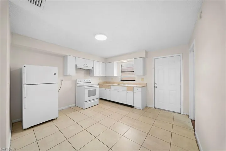 5553 5th Ave, Fort Myers, Florida 33907