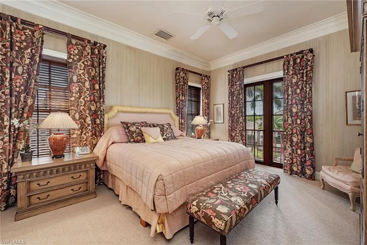 7234  Tory  LN, Naples, FL 34108