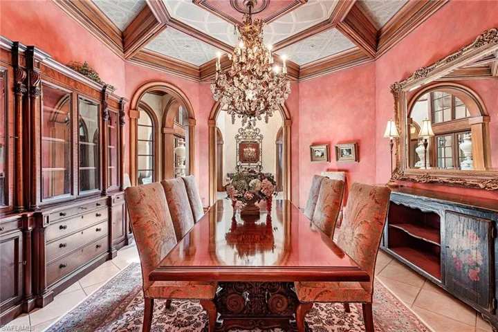 7234  Tory  LN, Naples, FL 34108