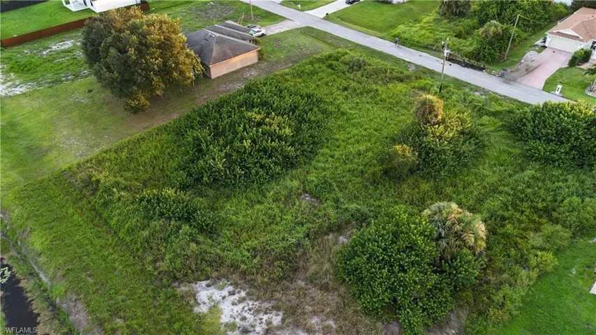 425 Pickford Ave, Lehigh Acres, Florida 33974