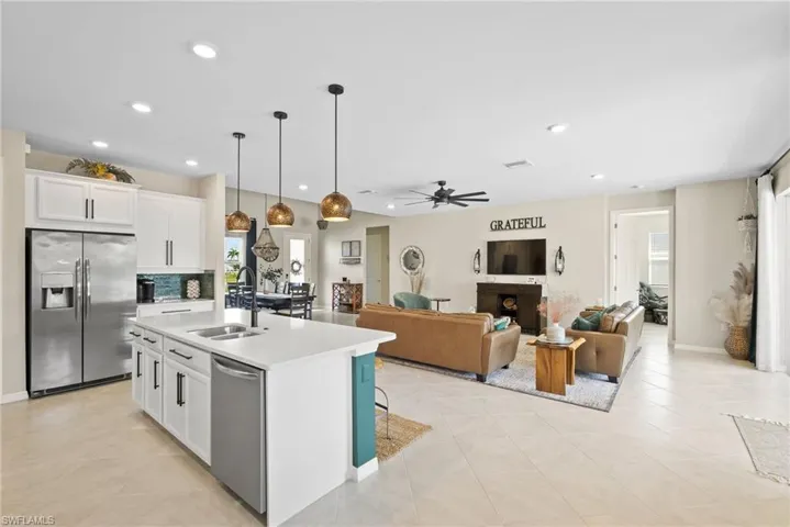 2622 SW 38th  ST, Cape Coral, FL 33914