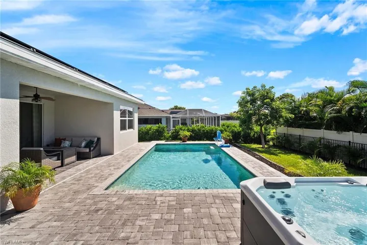 2622 SW 38th  ST, Cape Coral, FL 33914