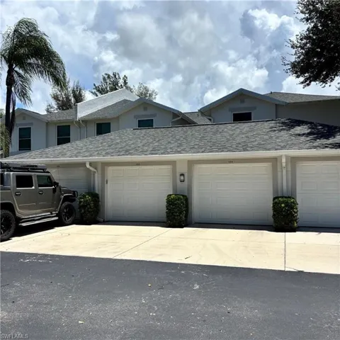 1340 Charleston Square Dr 203, Naples, Florida 34110