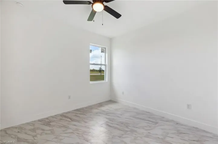 8 Cleat Ct, Placida, Florida 33946