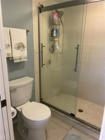 5650 Trailwinds Dr 111, Fort Myers, Florida 33907