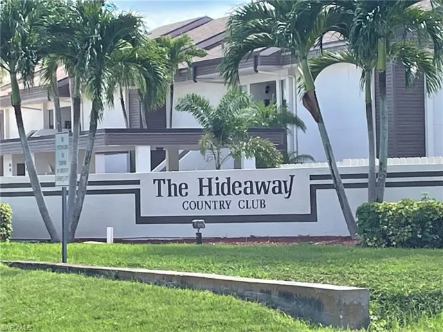 5650 Trailwinds Dr 111, Fort Myers, Florida 33907