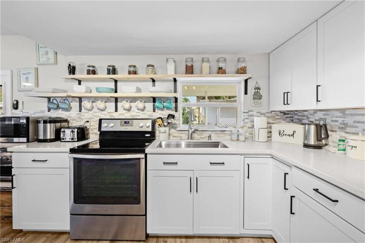 26171 Princess LN, BONITA SPRINGS FL 34135