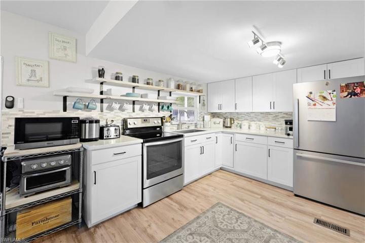 26171 Princess LN, BONITA SPRINGS FL 34135