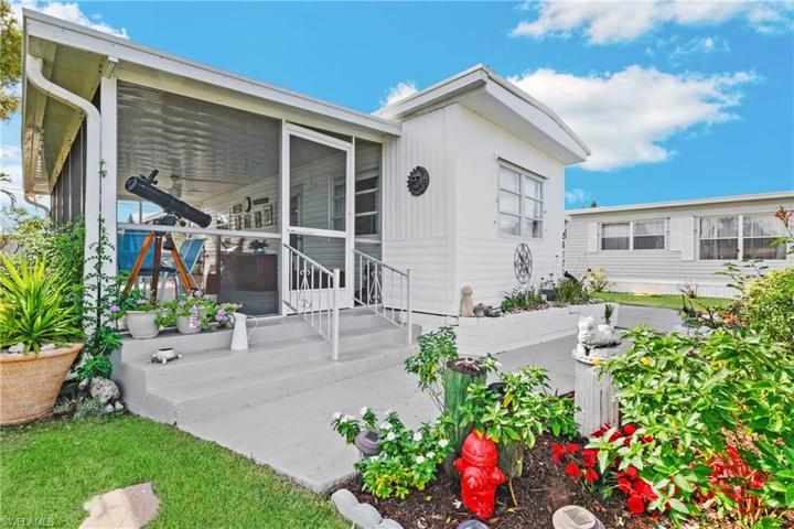 26171 Princess LN, BONITA SPRINGS FL 34135