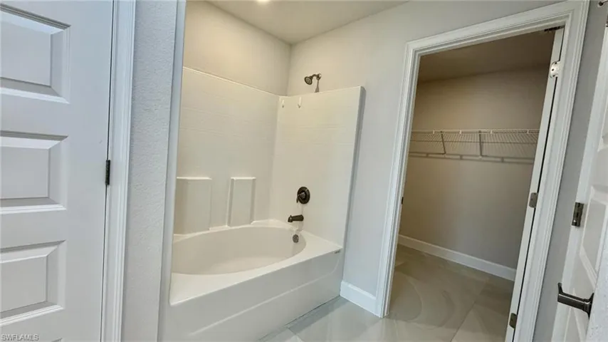372 Rockland St, Lee, Florida 33972
