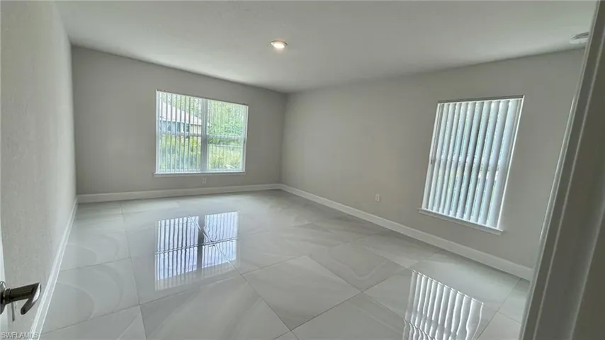 372 Rockland St, Lee, Florida 33972