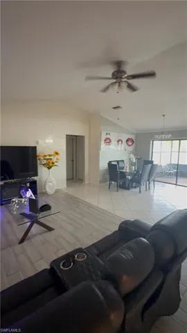246 Se 7th St, Cape Coral, Florida 33990