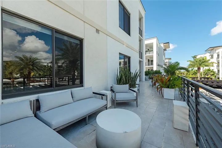 1111  Central  AVE, Naples, FL 34135