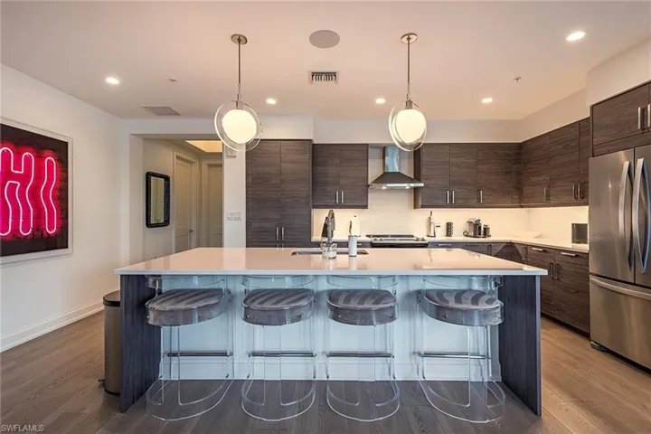 1111  Central  AVE, Naples, FL 34135