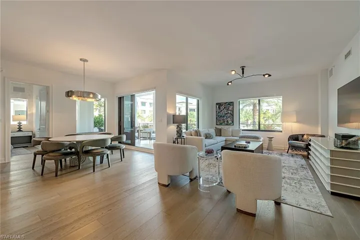 1111  Central  AVE, Naples, FL 34135