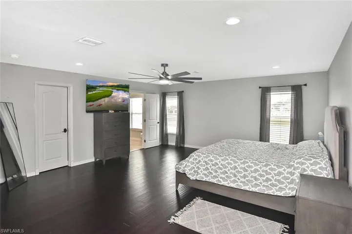 8150  Blue Daze  CT, Lehigh Acres, FL 33972