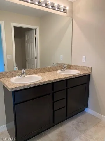 2413 Nw 29th St, Cape Coral, Florida 33993