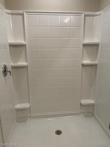 2413 Nw 29th St, Cape Coral, Florida 33993