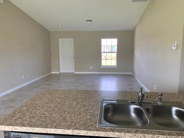 2413 Nw 29th St, Cape Coral, Florida 33993