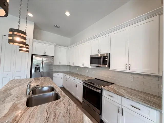1401 49th Ter, Cape Coral, Florida 33914