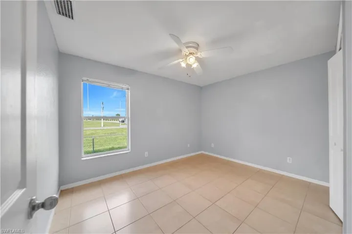 2321 Kismet Pkwy E, Cape Coral, Florida 33909