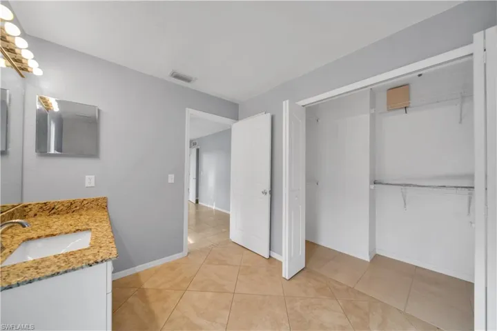 2321 Kismet Pkwy E, Cape Coral, Florida 33909