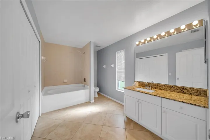 2321 Kismet Pkwy E, Cape Coral, Florida 33909