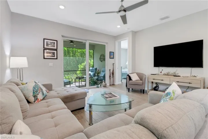 1256  Enbrook  LOOP, Naples, FL 34114