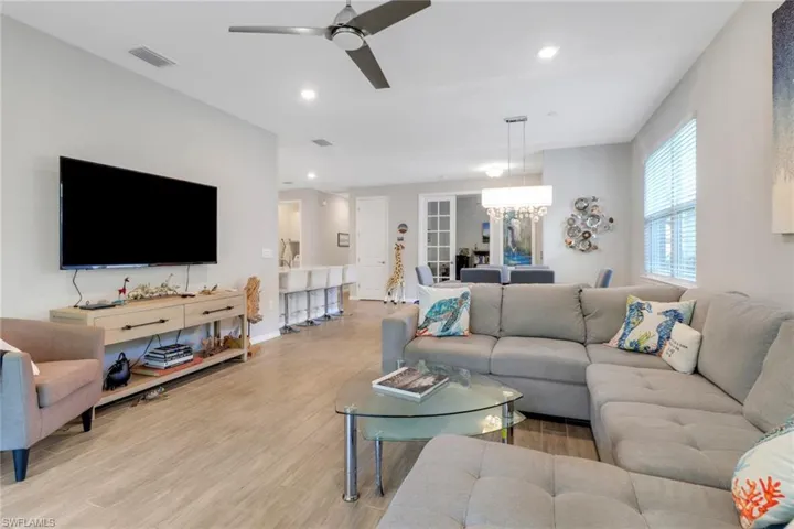1256  Enbrook  LOOP, Naples, FL 34114