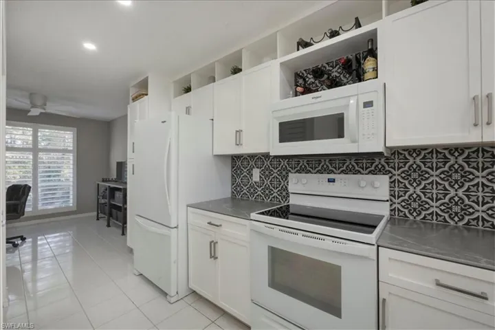 1250  Yesica Ann  CIR, Naples, FL 34110