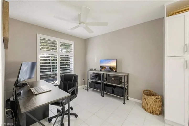 1250  Yesica Ann  CIR, Naples, FL 34110