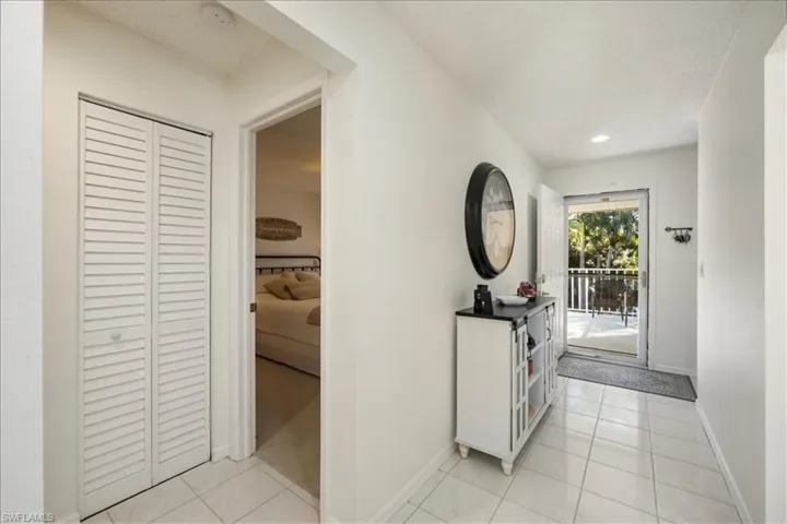 1250  Yesica Ann  CIR, Naples, FL 34110