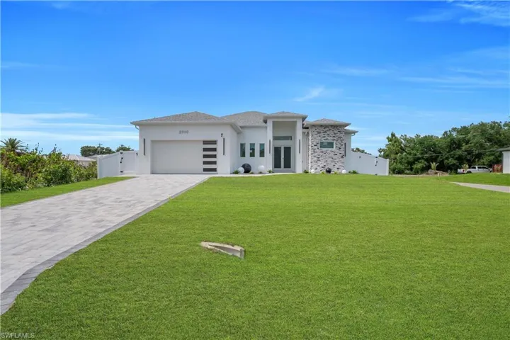 2900  41st SW ST, Lehigh Acres, FL 33976