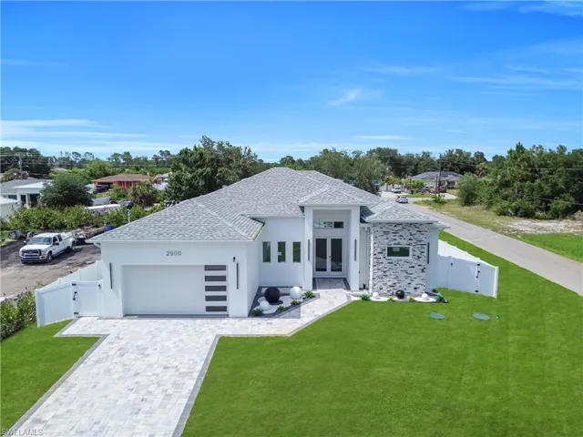 2900  41st SW ST, Lehigh Acres, FL 33976
