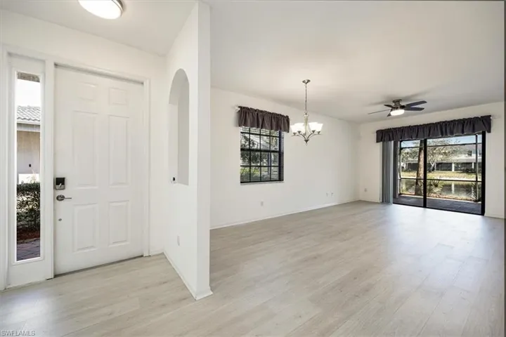 15668  Summit Place  CIR, Naples, FL 34119