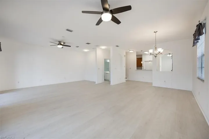 15668  Summit Place  CIR, Naples, FL 34119