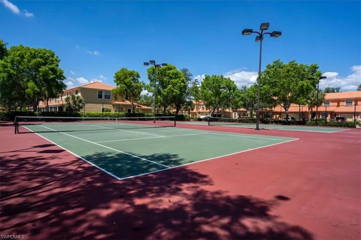 15668  Summit Place  CIR, Naples, FL 34119