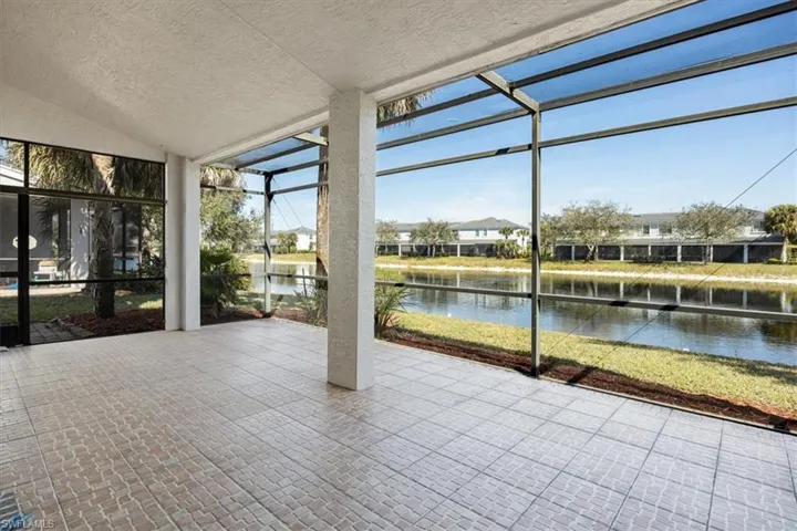 Extra large screened-in lanai.