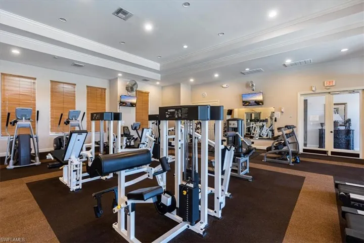 15668  Summit Place  CIR, Naples, FL 34119