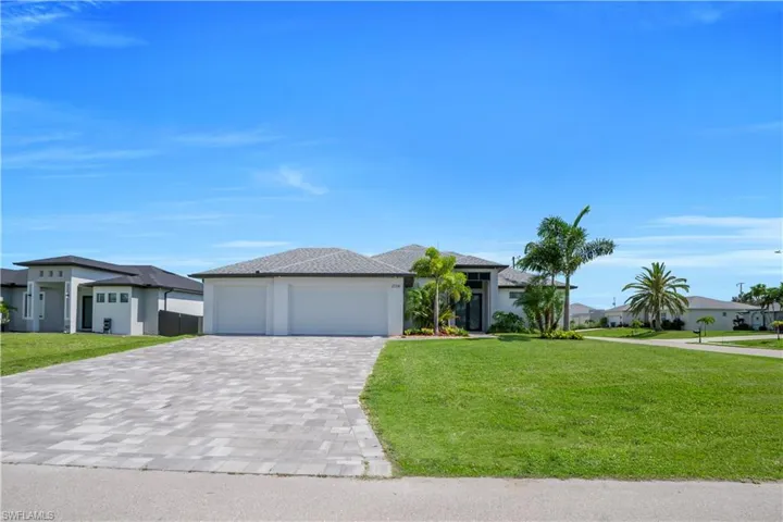 2728 Sw 4th Ln, Cape Coral, Florida 33991