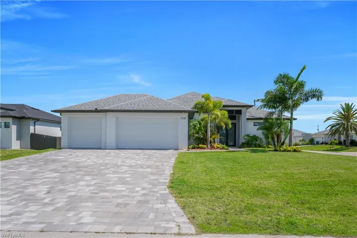2728 Sw 4th Ln, Cape Coral, Florida 33991