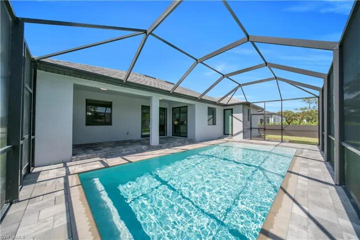 2728 Sw 4th Ln, Cape Coral, Florida 33991