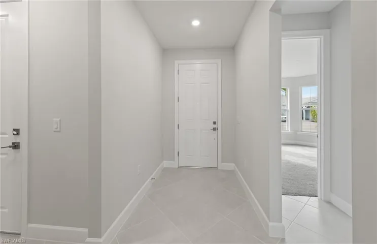 Corridor with light carpet