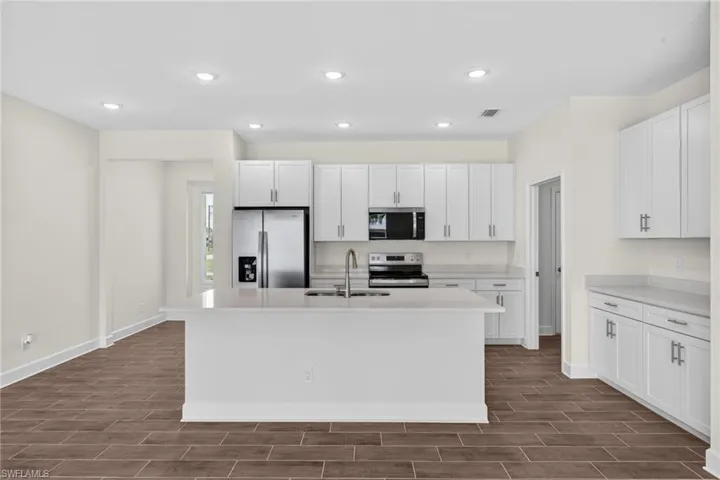 1748 Nw 19th St, Cape Coral, Florida 33993