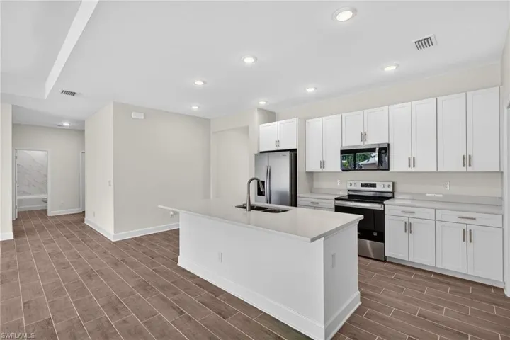 1748 Nw 19th St, Cape Coral, Florida 33993