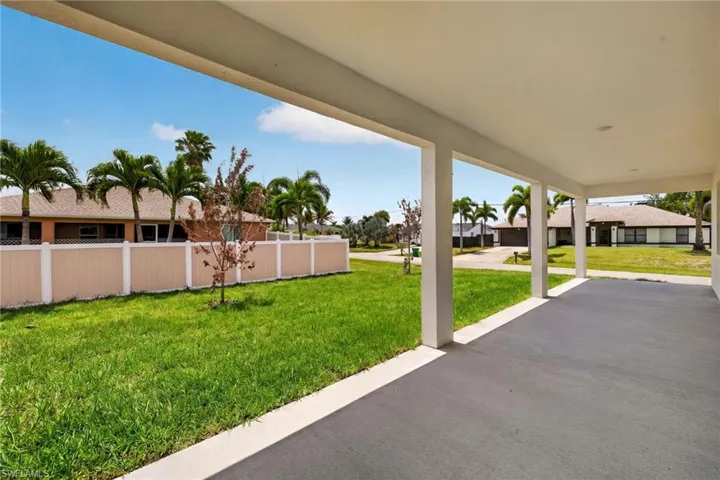 1748 Nw 19th St, Cape Coral, Florida 33993