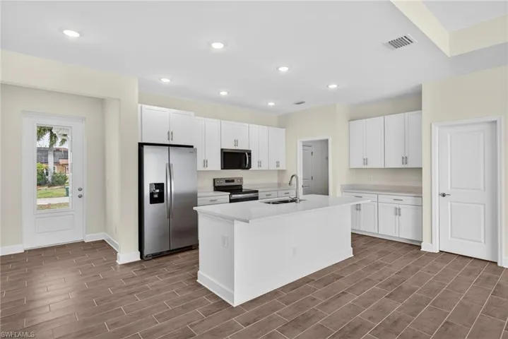 1748 Nw 19th St, Cape Coral, Florida 33993