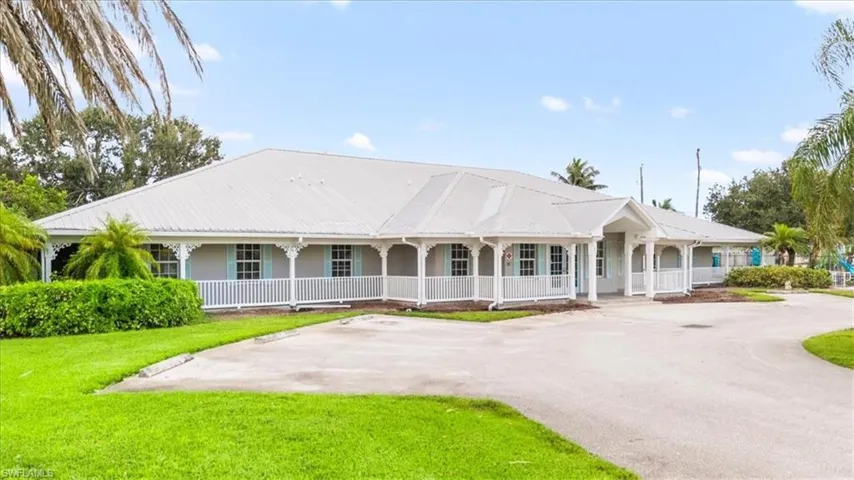 180 Basilan Crescent, Clewiston, Florida 33440